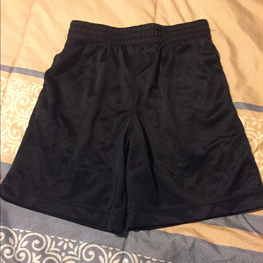 Boys medium 8-10 black shorts